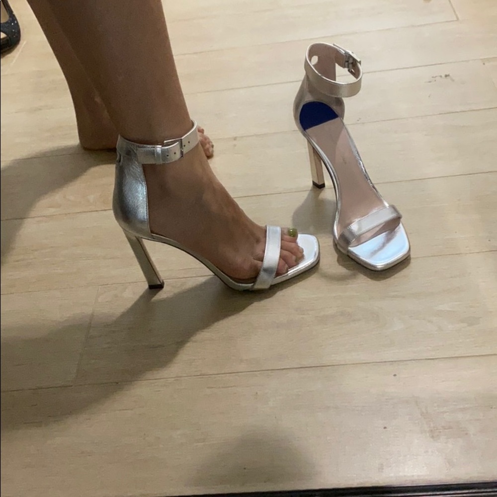 Stuart Weitzman silver square nudist